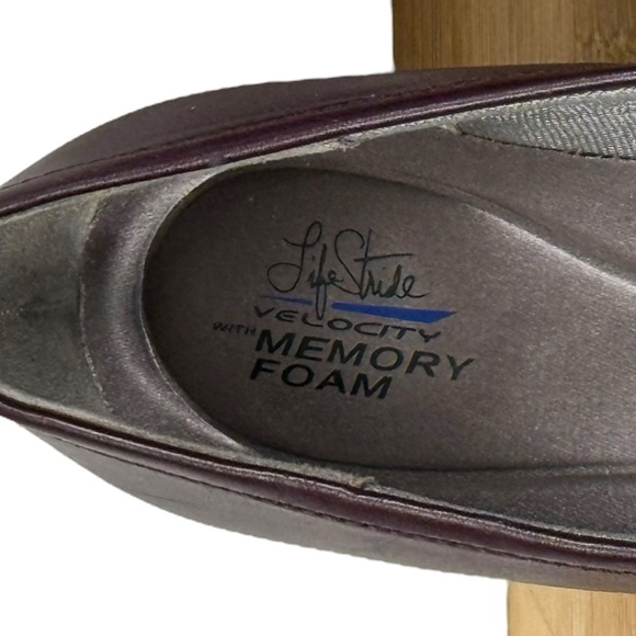 LifeStride Mickie Burgundy Glitter Cap Toe Pumps – Size 11 - Picture 11 of 14